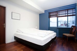 4 bedrooms, iron/ironing board, WiFi, bed sheets - Beautiful Vintage Apartment - Skolavordustigur (Reykjavík)