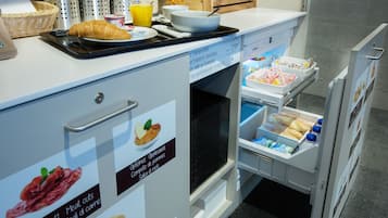 Daily self-service breakfast (CHF 10 per person)