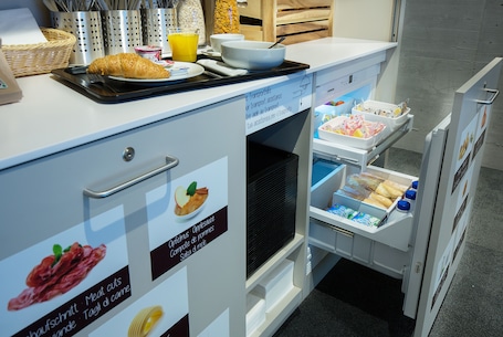 Daily self-serve breakfast (CHF 10 per person)