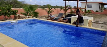 Full equipped bungalows with swimming pool, wifi, garden for 2 to 5 people