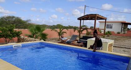 Full equipped bungalows with swimming pool, wifi, garden for 2 to 5 people