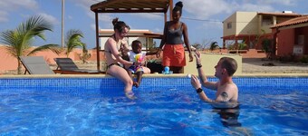 Full equipped bungalows with swimming pool, wifi, garden for 2 to 5 people