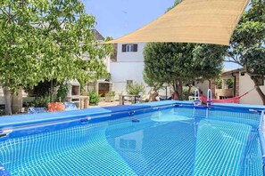 Hồ bơi ngoài trời 