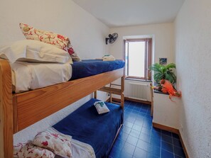 2 habitaciones, cuna de viaje, wifi gratis y ropa de cama 