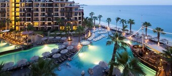 A Christmas to Remember! 2 Bedroom Penthouse Elite Level