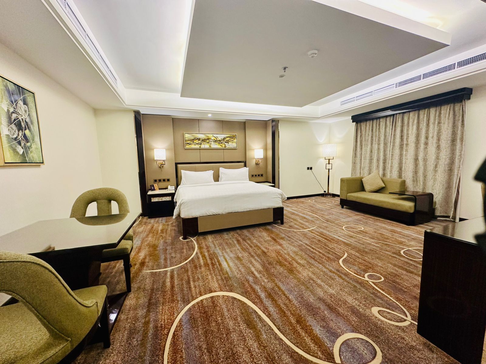 Chambre Double Junior | Draps en coton égyptien, literie de qualité supérieure, surmatelas