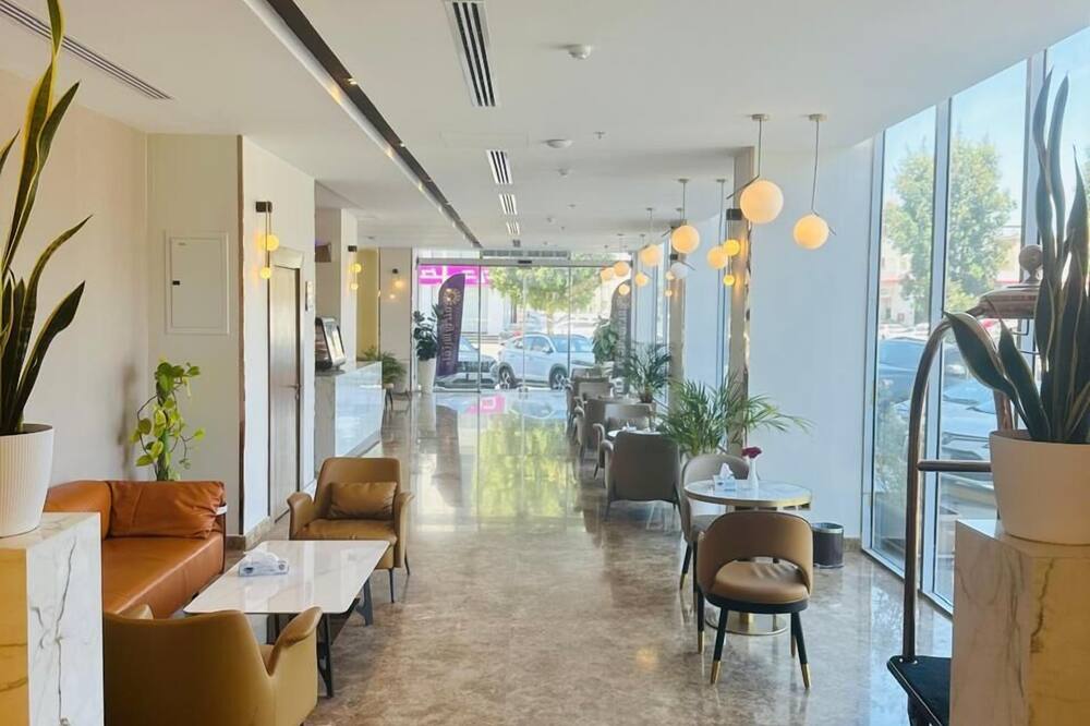 Al Ertiqaa Hotel