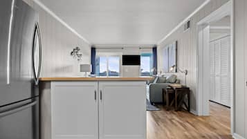 Condo, 2 Bedrooms | Private kitchen | Fridge, microwave, stovetop
