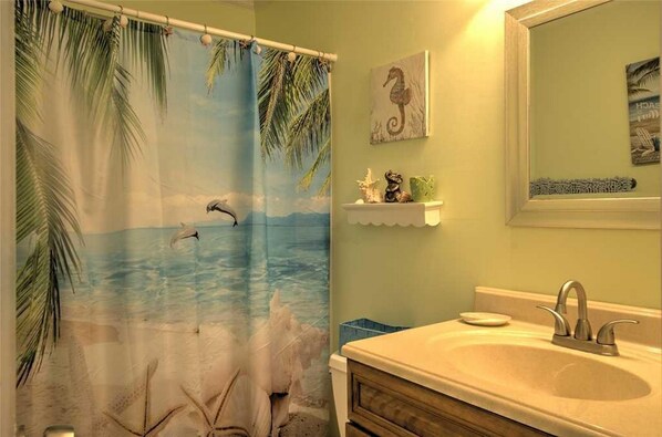Bathroom - Sea Spray (Atlantic Beach)