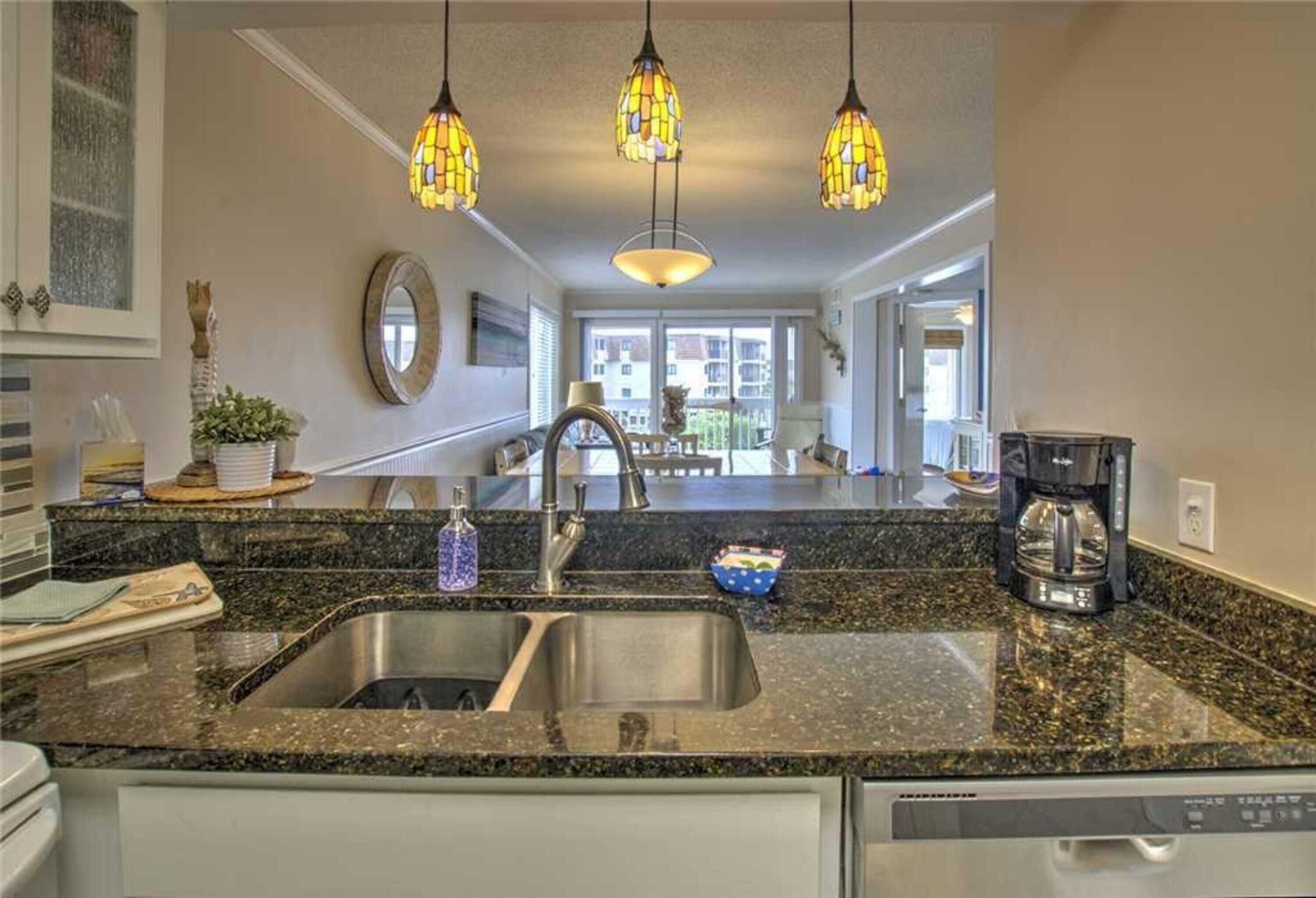 Condo, 2 Bedrooms | Private kitchen
