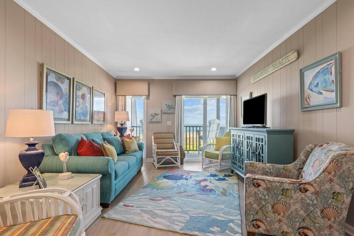 Condo, 2 Bedrooms, Ocean View | Living room | 42-inch flat-screen TV with cable channels, TV