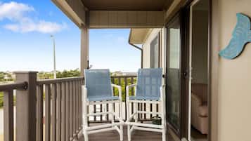 Condo, 2 Bedrooms | Balcony
