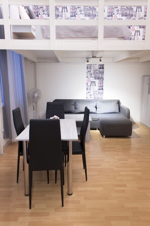 Apartment | Living area