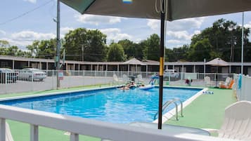 Seasonal outdoor pool