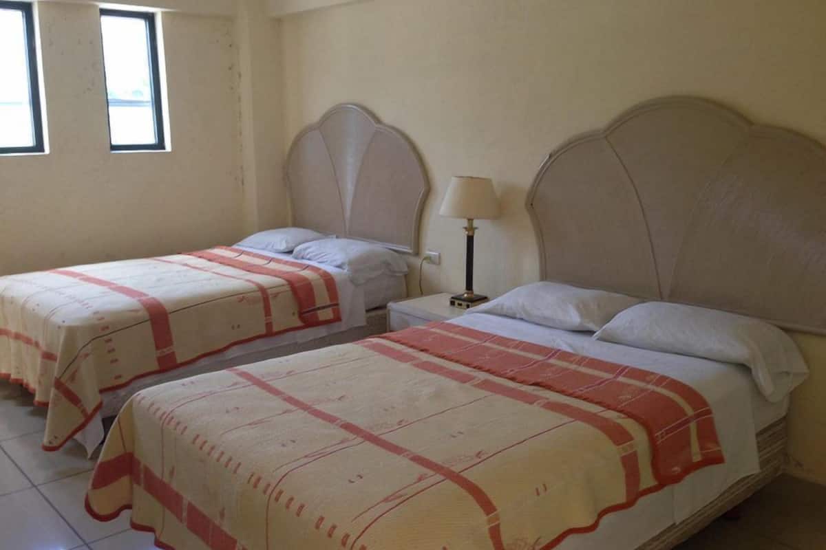 Kamar Quadruple Basic | Wi-Fi gratis