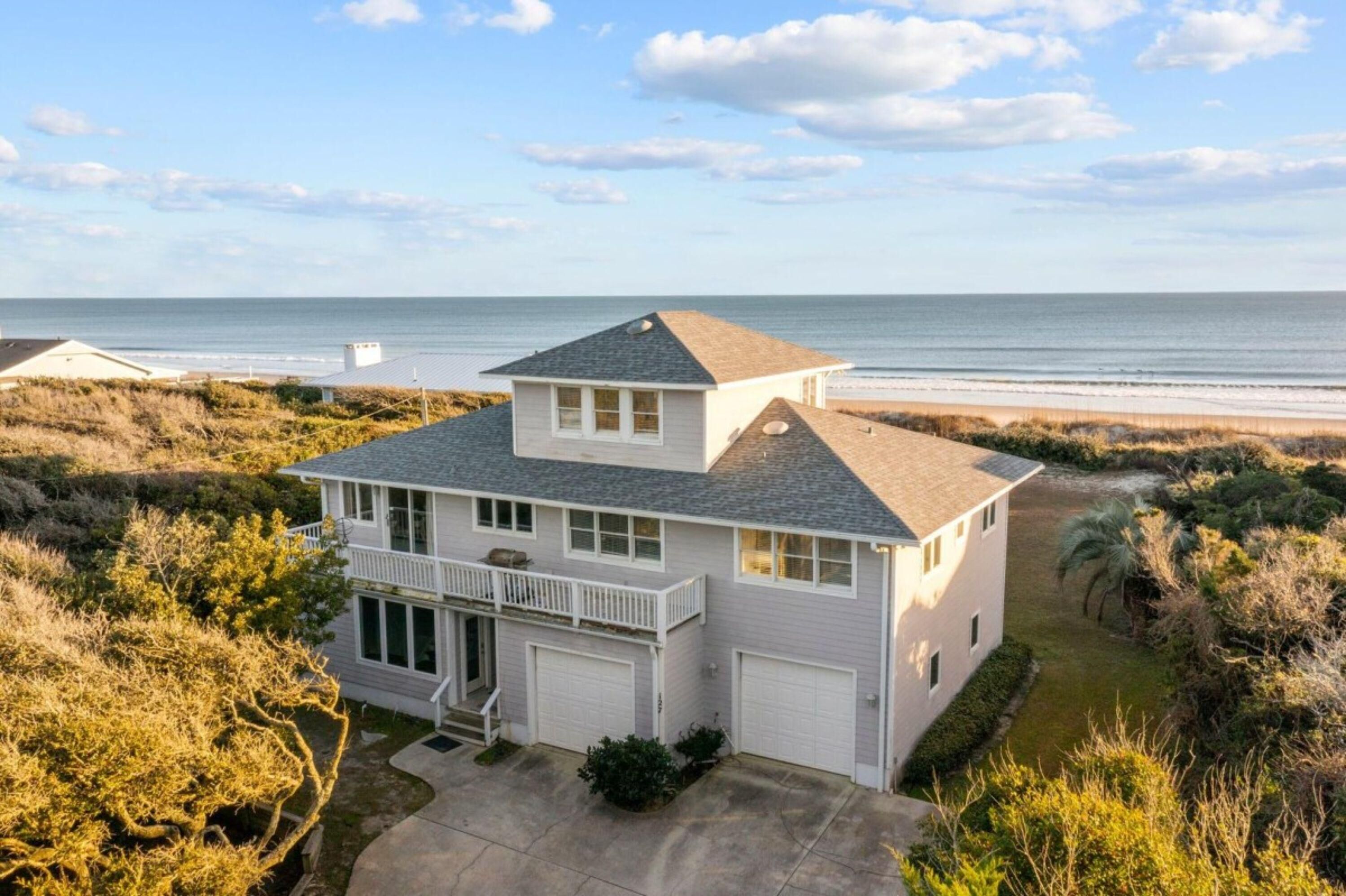 House, 5 Bedrooms | Exterior