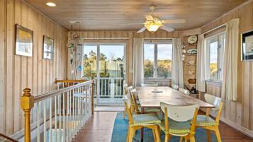 House, 5 Bedrooms | Dining