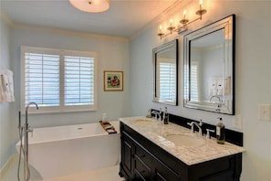 Bathroom - Linger Longer (Atlantic Beach)
