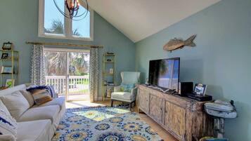 House, 3 Bedrooms | Living area