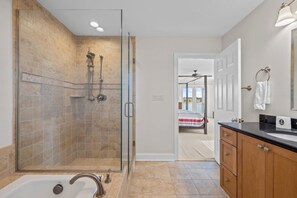 House, 4 Bedrooms | Bathroom | Towels - Down East Retreat (Beaufort)