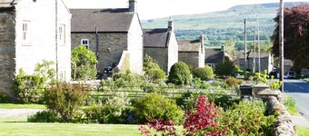 2 bedroom accommodation in Redmire, near Leyburn