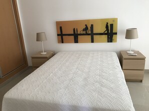 2 camere, ferro/asse da stiro, Wi-Fi gratuito, lenzuola