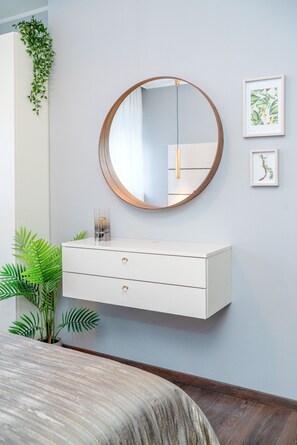 1 chambre, bureau, fer et planche à repasser, Wi-Fi gratuit