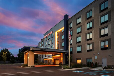 Hampton Inn Suites Avon Indianapolis - Image 13