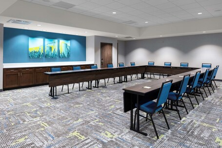 Hampton Inn Suites Avon Indianapolis - Image 24