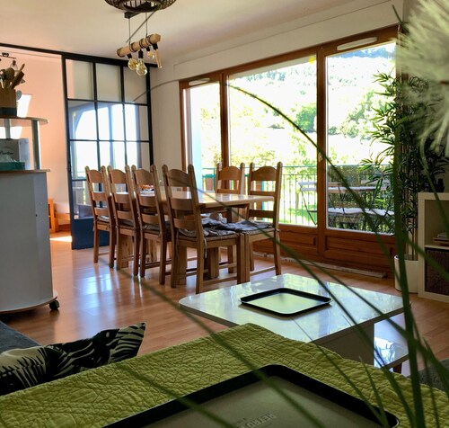 The green fee, close to the Golf course and 5 minutes from the lake