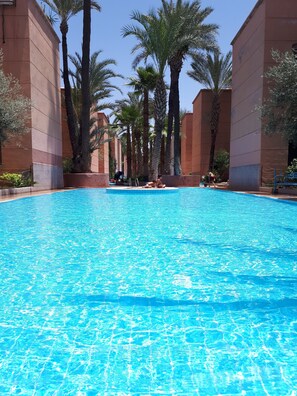 Piscine extérieure