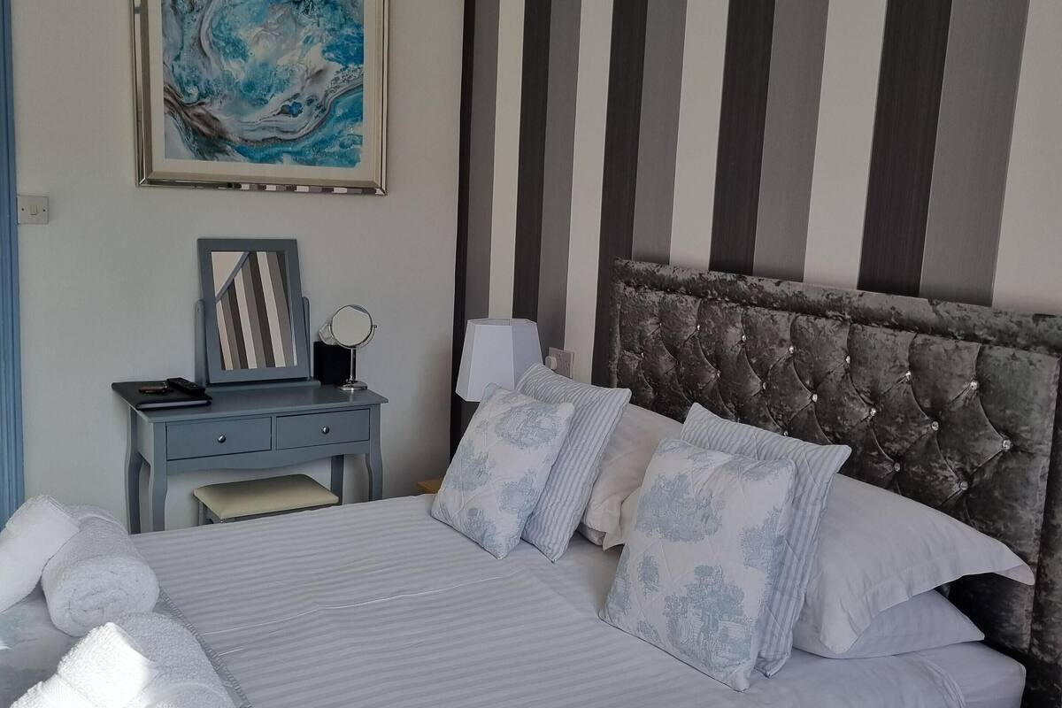 Kamar Double Comfort, ensuite, pemandangan kebun (Sunflower Room) | 1 kamar tidur