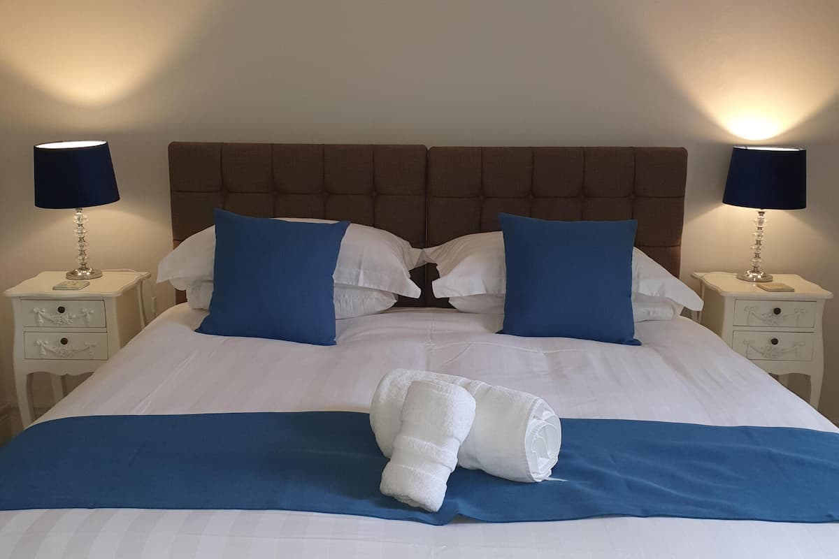 Luxury Double Room, Accessible, Ensuite (Azalea Room)