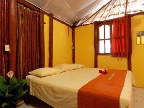 Iron/ironing board, bed sheets