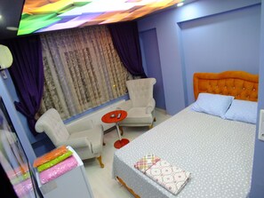 Apartment, 1 Bedroom | 1 bedroom, in-room safe, individually decorated, individually furnished