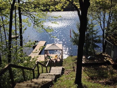 Water access Island Cottage in sheltered cove