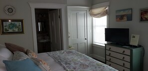 Outer Banks Room | Individually decorated, individually furnished, iron/ironing board