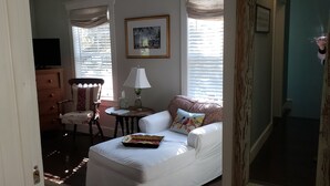 Savannah Room