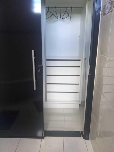 Ich vermiete die Daily (24hs) oder Season einer Master Suite mit Hydromassage.