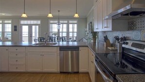 House, 4 Bedrooms | Private kitchen - Sunset Bay Retreat (Beaufort)