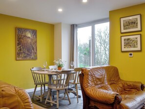 Unclassified image, 3 of 8, button - Dutch Barn One - UK12872 (Ymwlch, near Porthmadog)