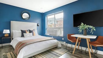 1 bedroom, individually decorated, individually furnished