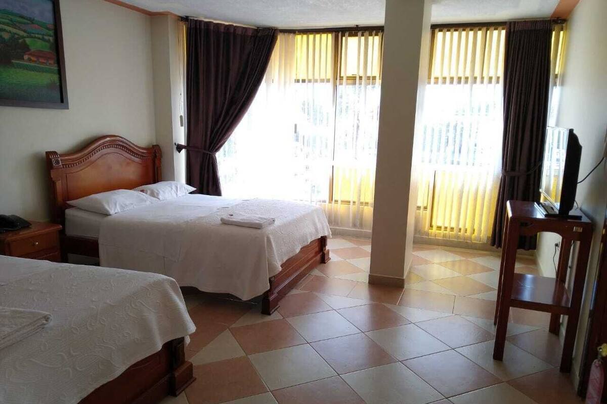 Twin Room, 2 Twin Beds | WiFi (free), bed sheets