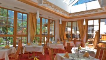 Petit déjeuner buffet compris tous les jours