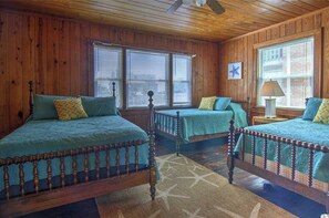 House, 6 Bedrooms | 6 bedrooms, individually decorated, individually furnished - Mamas Cottage (Atlantic Beach)