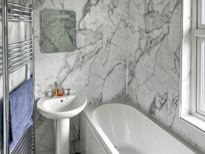 Towels - What more could you ask for than a spacious family home in a rural haven. (Yanwath, near Penrith)