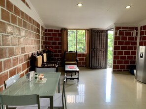 Living area - Loft Two (Cali)