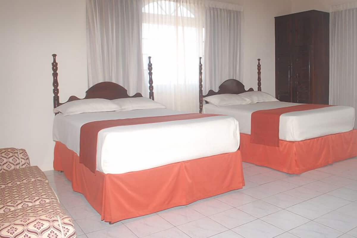 Double Room, Kitchenette | Free WiFi, bed sheets