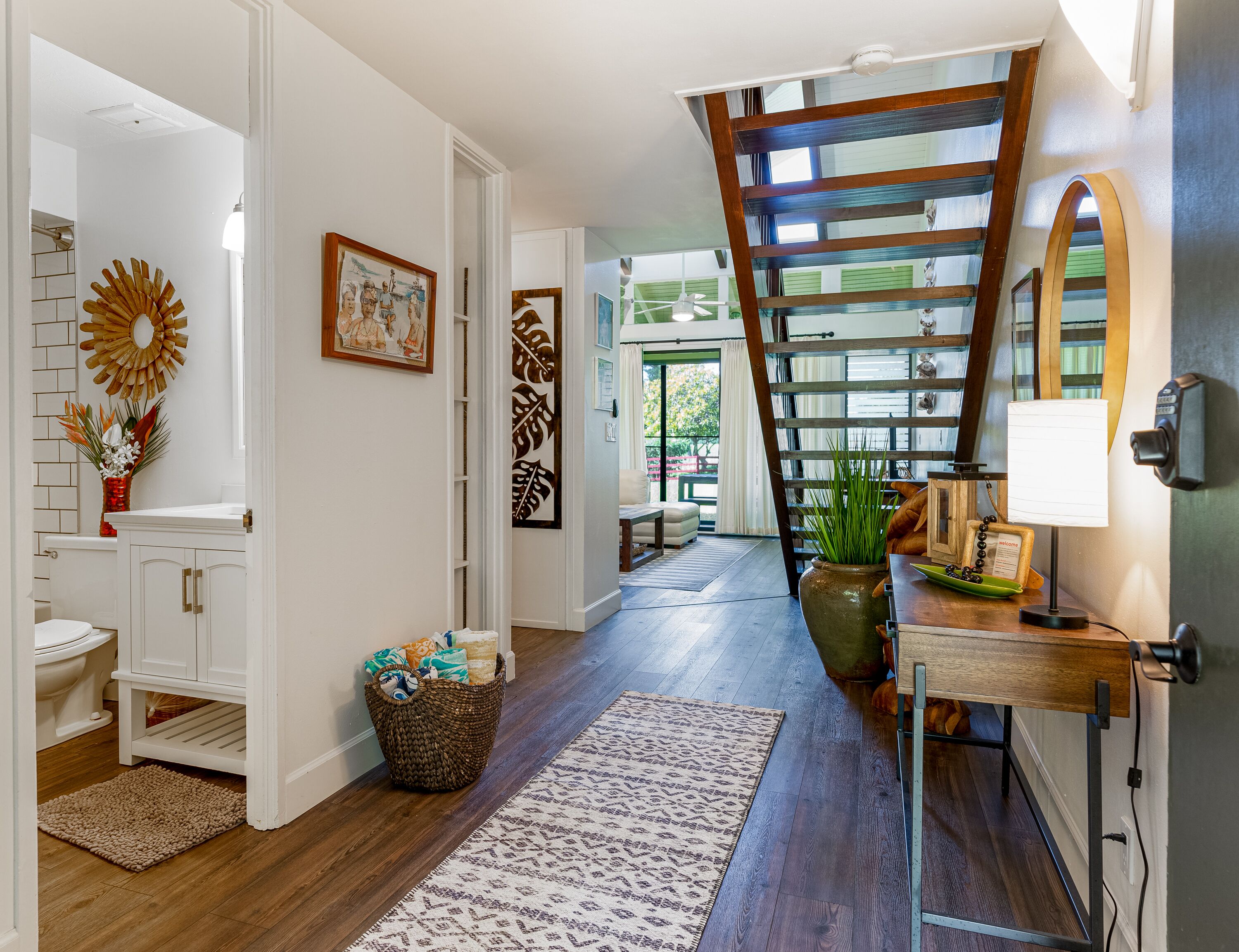 Turtle Bay 2 bedrooms with LOFT Covered Lanai BBQ AC & Golf Course Views