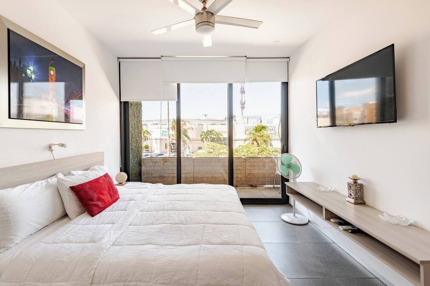 1 camera, culla da viaggio, Wi-Fi, lenzuola